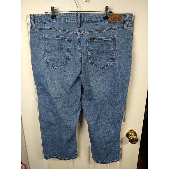 Lee Woman 20 Denim Capri Jeans Straight Zip 5 Pocket Norm Core Medium Wash - Picture 11 of 11